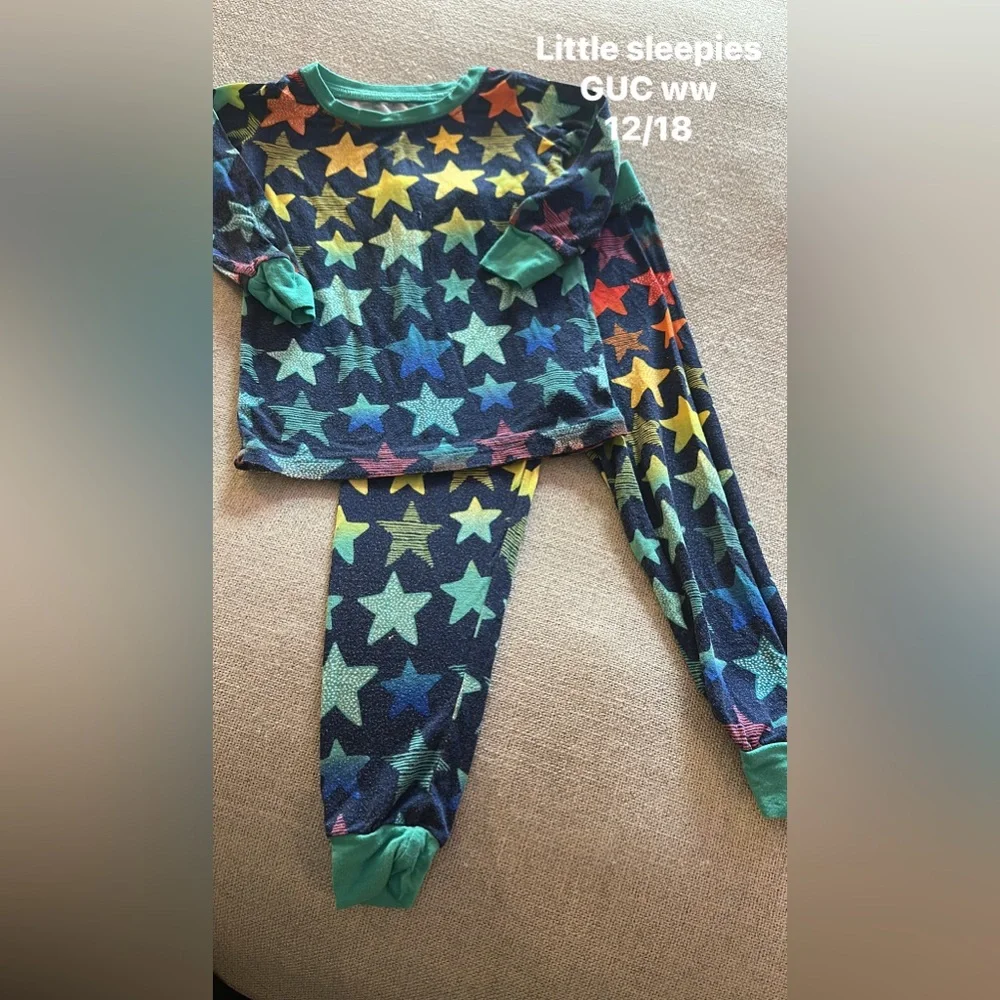 Little‎ sleepies star print pajamas